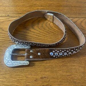 Nocona western cowhide belt. With rhinestone and studs. Size Medium. 35”